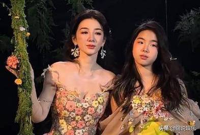 2025新澳門正版免費(fèi)大全小龍女和黃奕回應(yīng)女兒出道與黃奕回應(yīng)女兒出道是哪一集