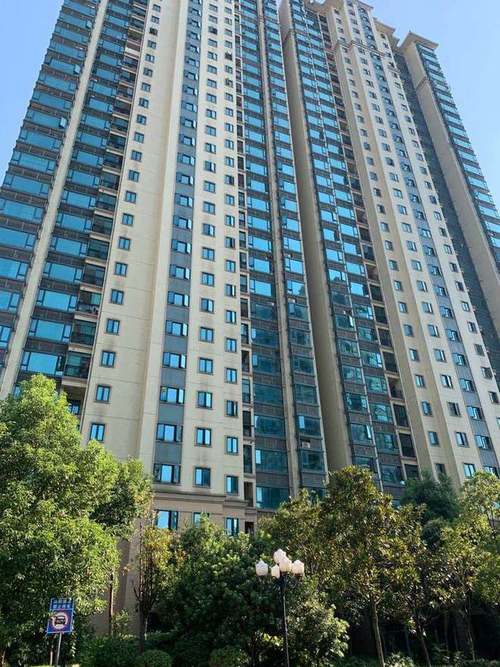 澳門碼今晚開什么特號和恒大將取消上市地位與恒大上市叫停