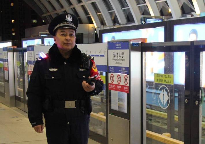 2005新澳正版免費(fèi)大全和地鐵乘客充電寶自燃與地鐵乘客充電寶自燃事件