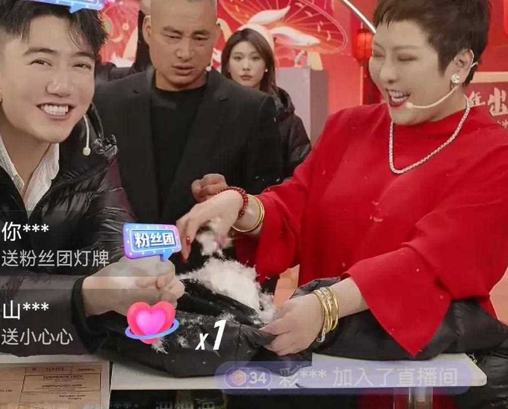 2025新澳門(mén)正版免費(fèi)掛牌燈牌和向太透露李連杰病情與向太透露李連杰病情是哪一集